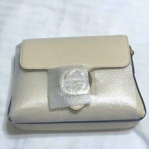 USED White Calfskin Interlocking G Handle Shoulder Bag